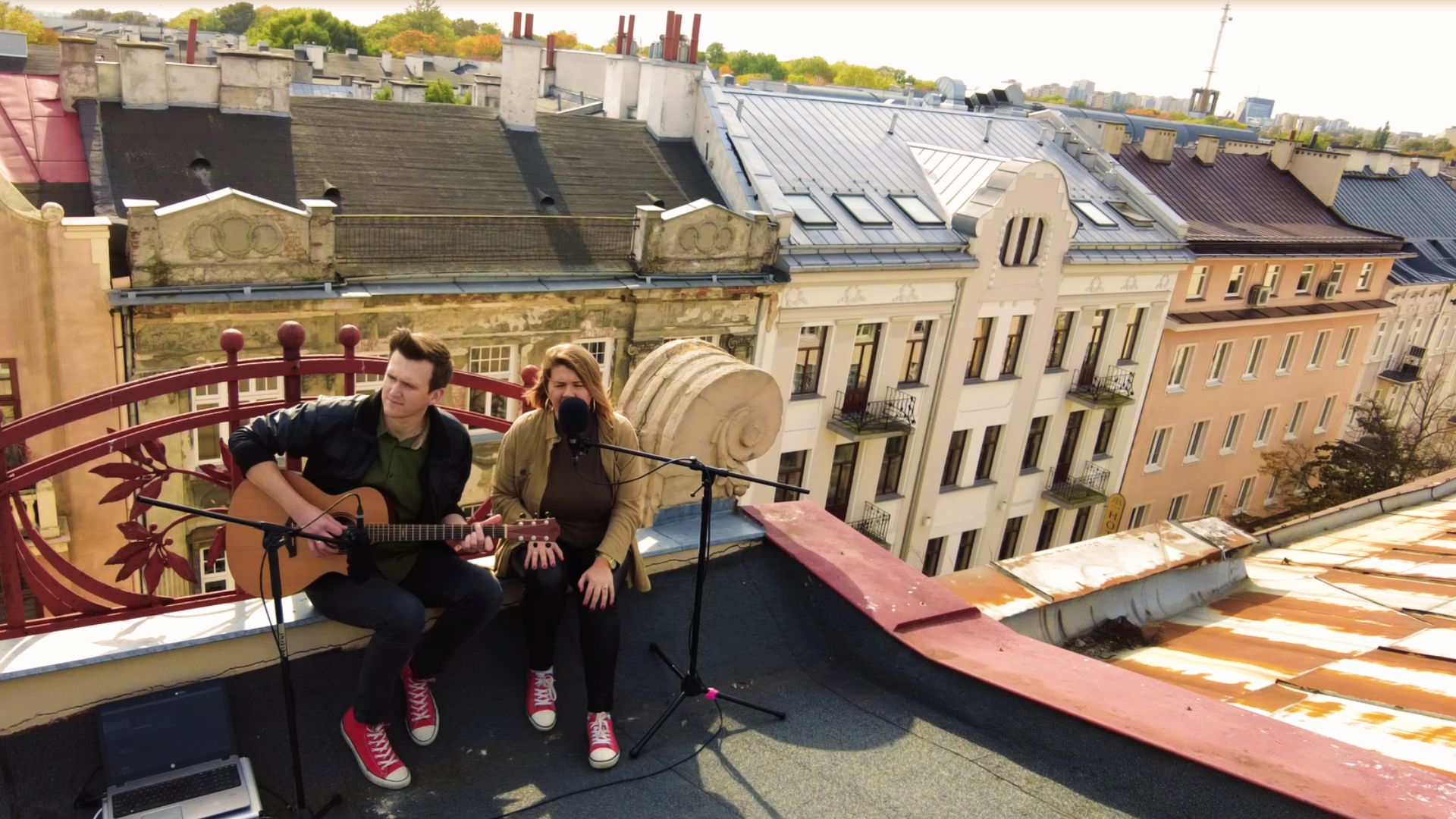 Read more about the article Dlaczego własna piosenka to dobry pomysł? Kluczowe korzyści